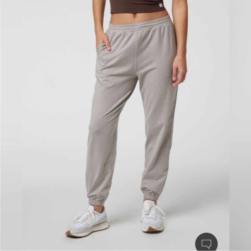 Vuori S Boyfriend Jogger Soft Pewter Heater Beige Cream